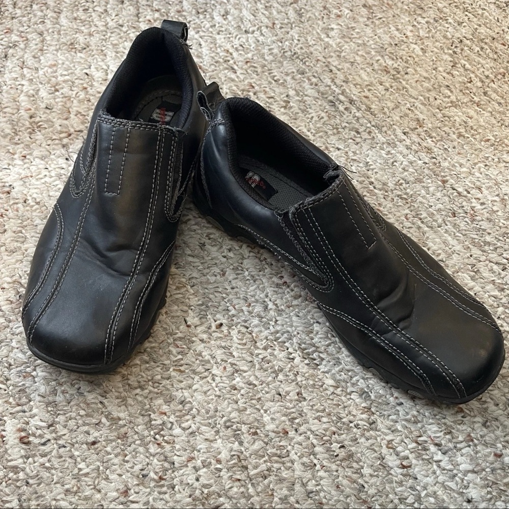 ID Required Mens Black Casual Slip On Athletic Shoes Size 9.5